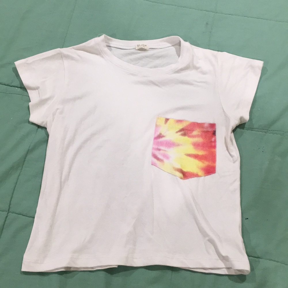 plain white t with tye dye pocket